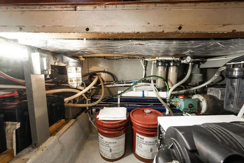 Slide: The Image of Hatteras 58 Yacht Fish 1979 - 62