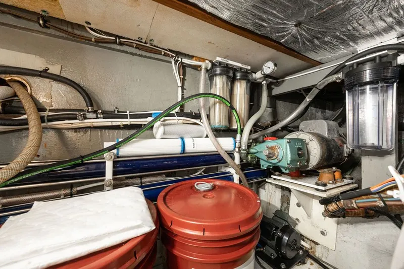 Slide: The Image of Hatteras 58 Yacht Fish 1979 - 63