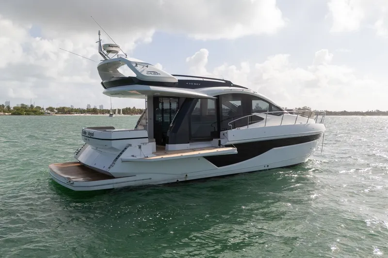 Slide: The Image of Galeon 47 Sky 2023 - 3