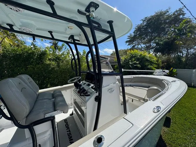 Slide: The Image of 2022 Sportsman 231 Heritage Center Console - Image 19 - 19