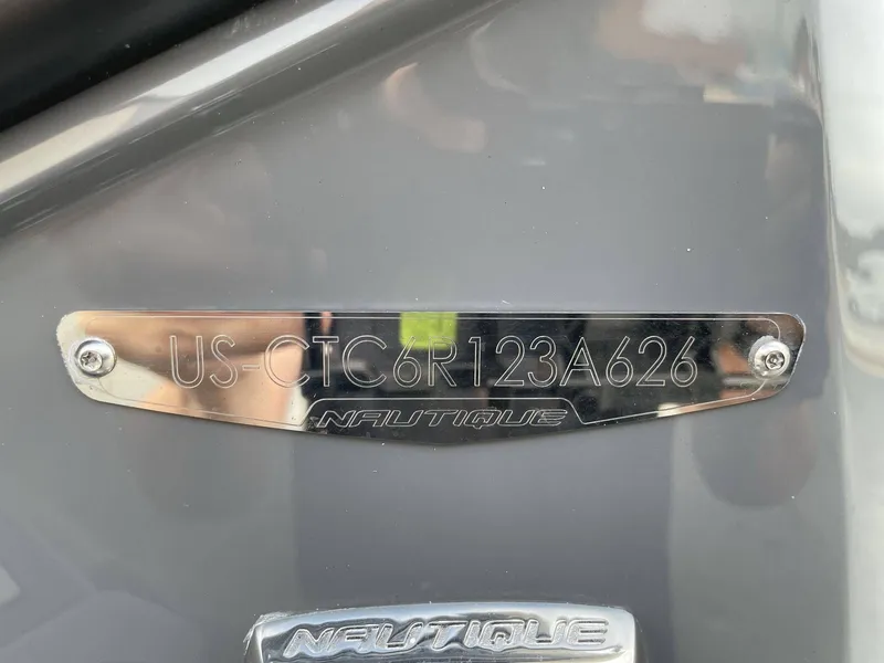 Slide: The Image of Nautique Paragon 25 2026 - 13