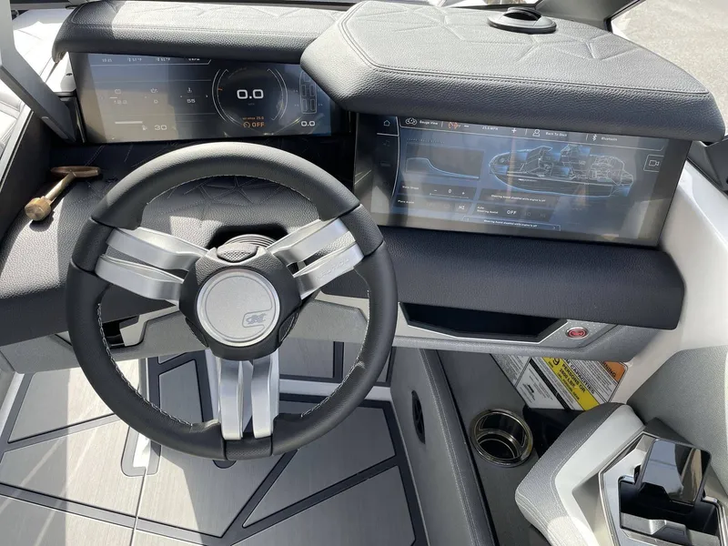 Slide: The Image of Nautique Paragon 25 2026 - 30