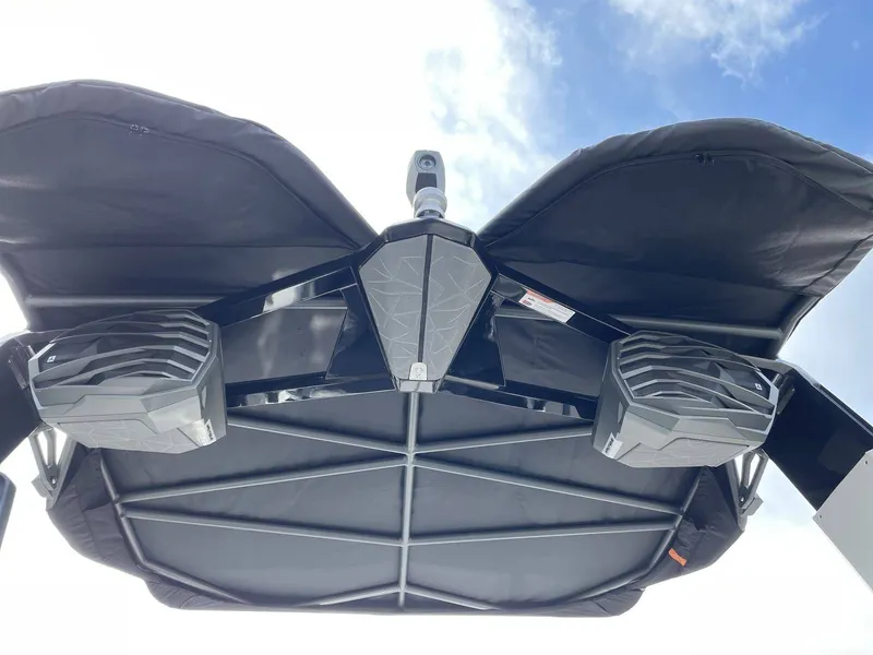 Slide: The Image of Nautique Paragon 25 2026 - 9