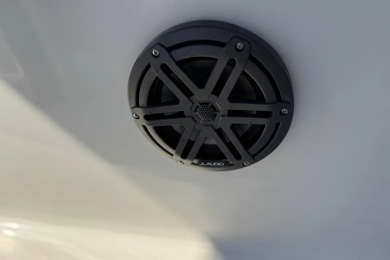 Slide: The Image of Speaker on 2022 Sea Hunt Ultra 265 SE boat, featuring JL Audio design. - 18