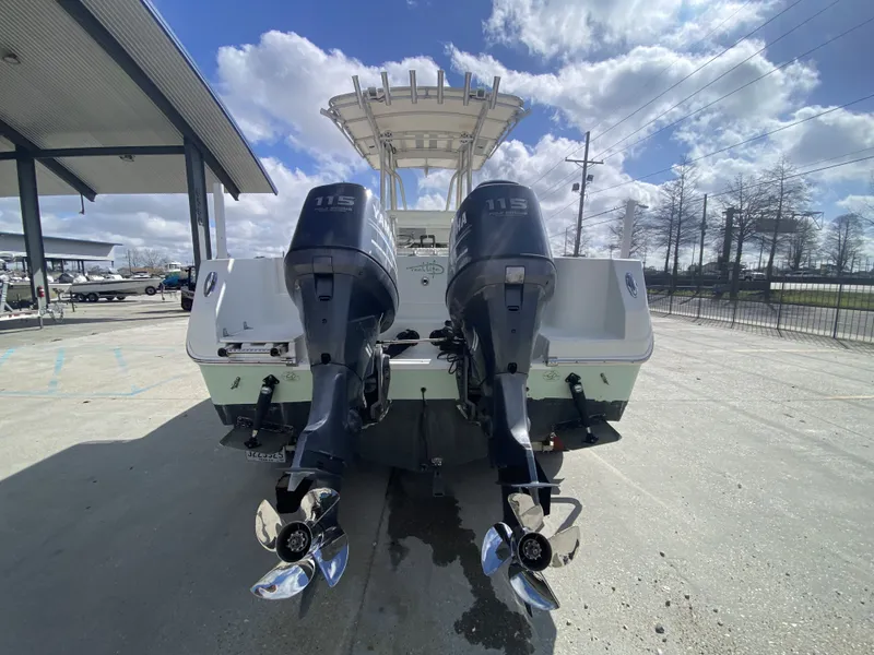 Slide: The Image of Sailfish 2360 CC 2006 - 12