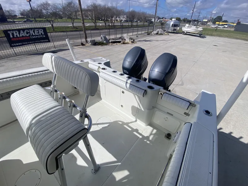 Slide: The Image of Sailfish 2360 CC 2006 - 17