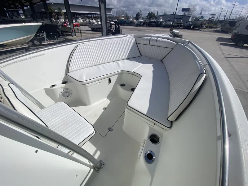 Slide: The Image of Sailfish 2360 CC 2006 - 8