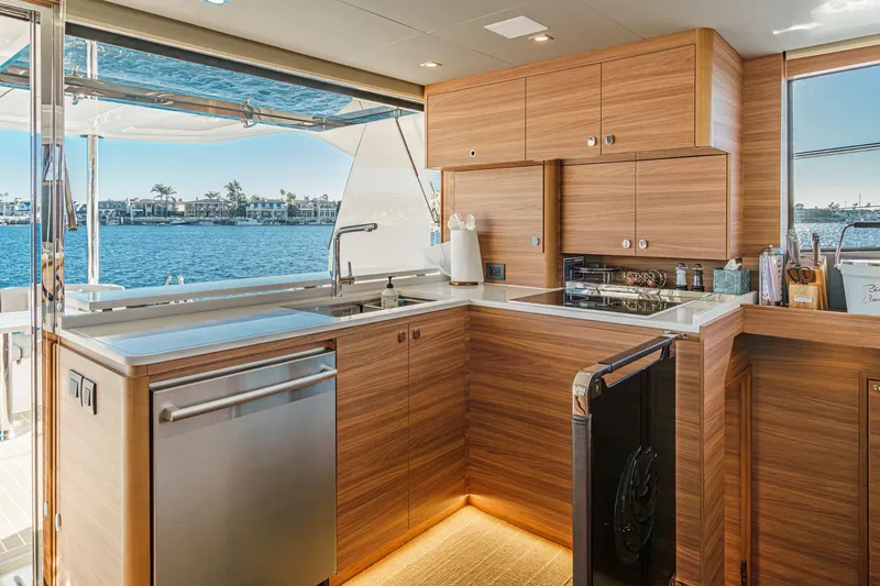 Slide: The Image of Aquila 50 Fly 2026 - 42