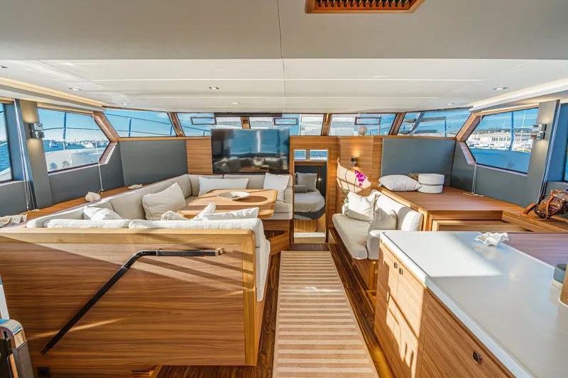 Slide: The Image of Aquila 50 Fly 2026 - 45