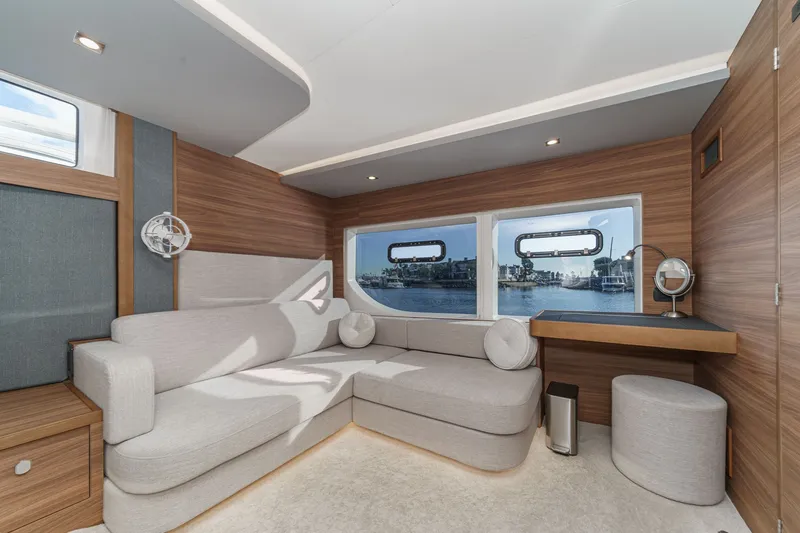 Slide: The Image of Aquila 50 Fly 2026 - 56