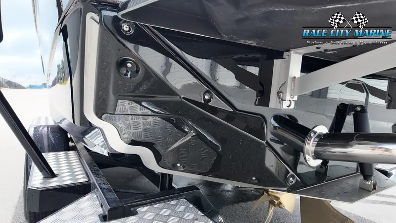 Slide: The Image of Nautique GS24 2025 - 13