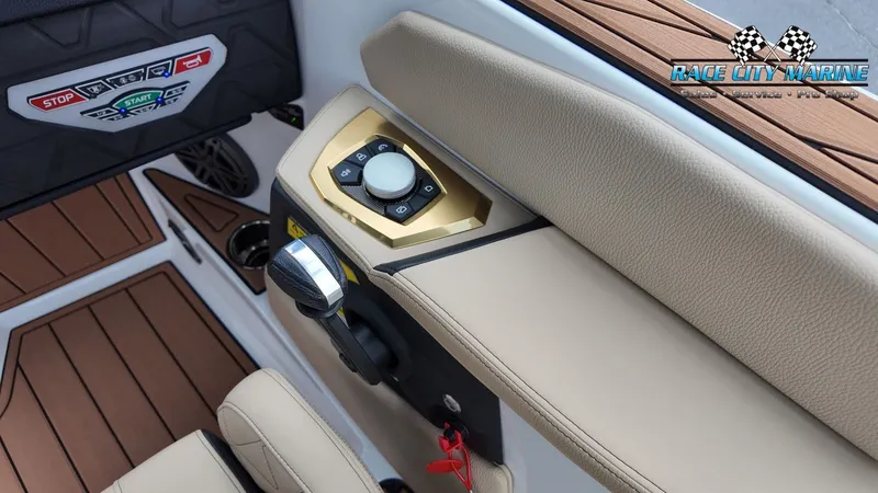 Slide: The Image of Nautique GS24 2025 - 21