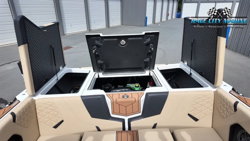 Slide: The Image of Nautique GS24 2025 - 29