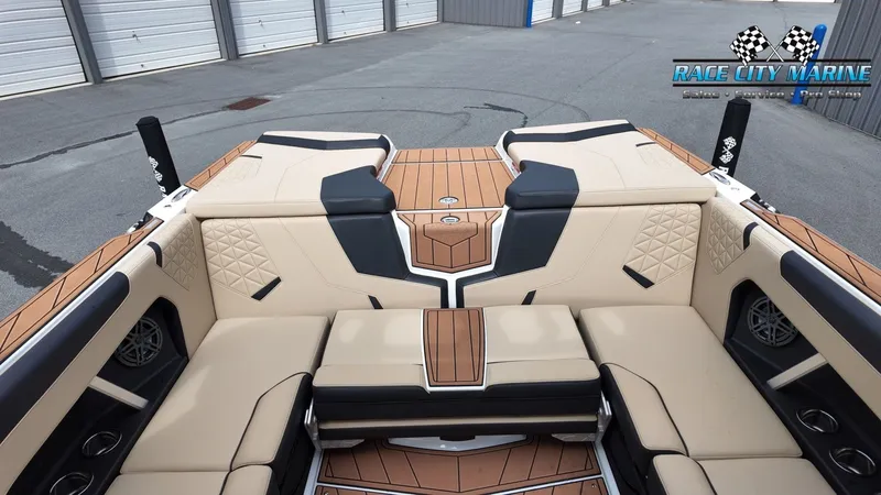 Slide: The Image of Nautique GS24 2025 - 34