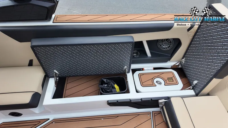 Slide: The Image of Nautique GS24 2025 - 40