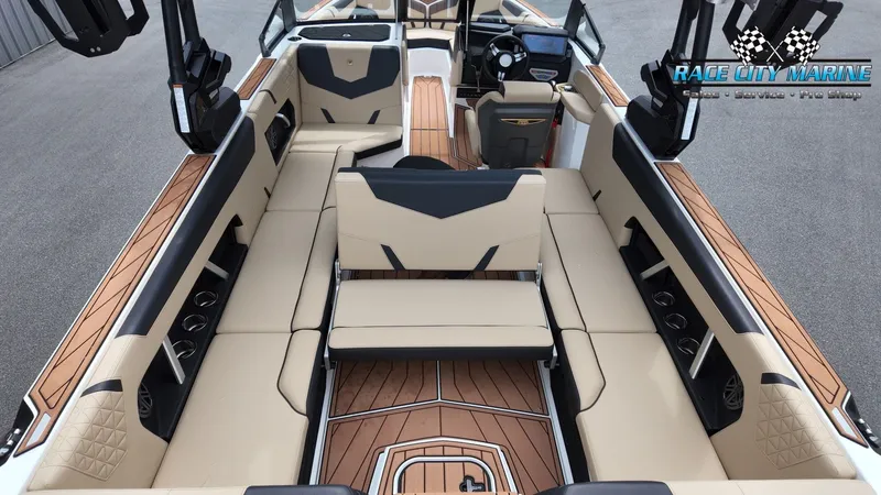 Slide: The Image of Nautique GS24 2025 - 47