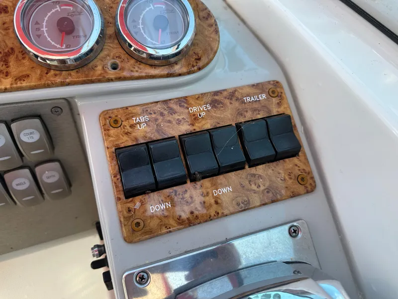 Slide: The Image of Formula 370 Super Sport 2006 - 18