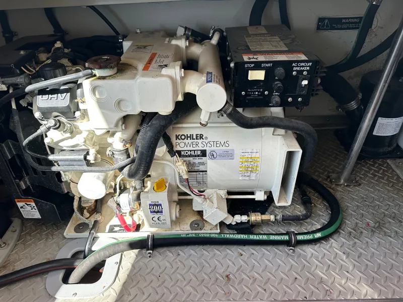 Slide: The Image of Formula 370 Super Sport 2006 - 26