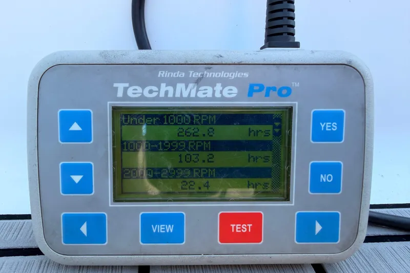 Slide: The Image of Rinda Technologies TechMate Pro displaying engine hours for Tidewater 230 LXF, 2014 model. - 36