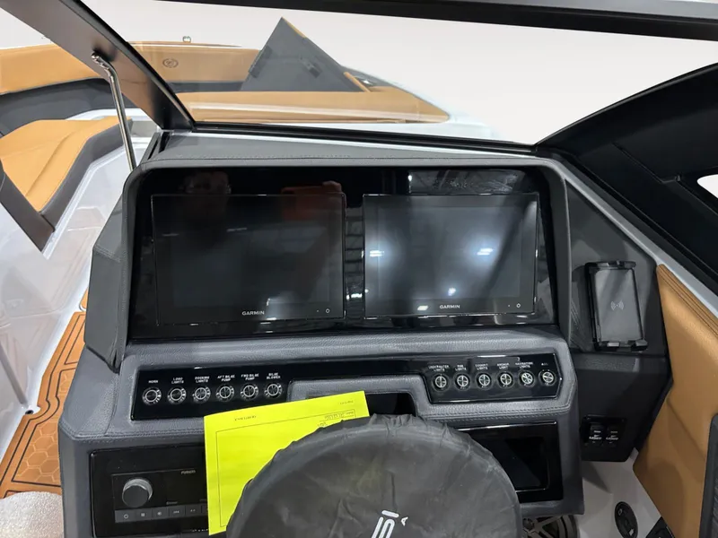 Slide: The Image of Cobalt R4 Surf 2026 - 11