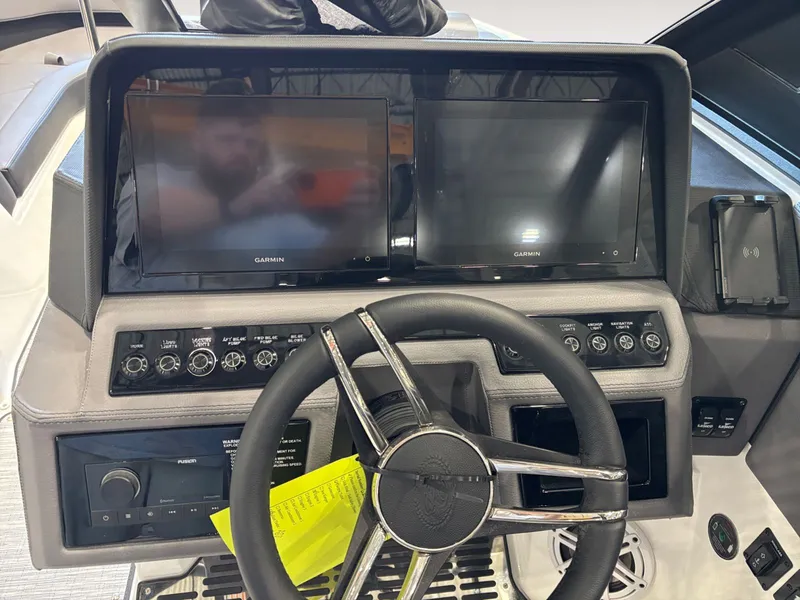 Slide: The Image of Colbalt R6 Surf 2026 - 11