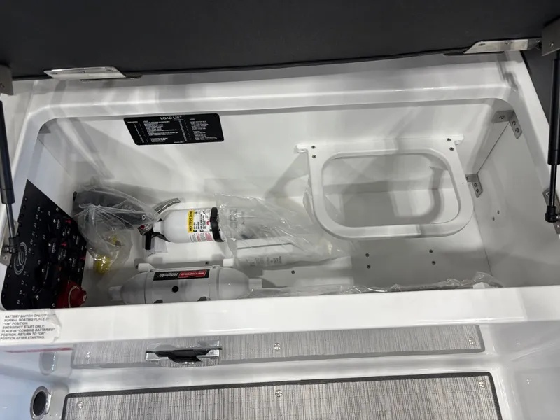 Slide: The Image of Colbalt R6 Surf 2026 - 20