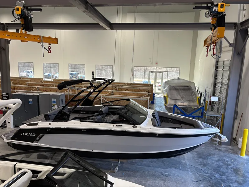 Slide: The Image of Colbalt R6 Surf 2026 - 6