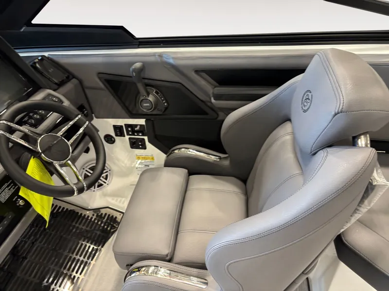 Slide: The Image of Colbalt R6 Surf 2026 - 9