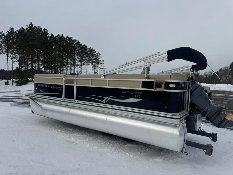 Slide: The Image of Harris 20' Sunliner 2011 - 5