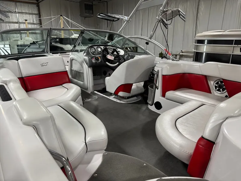 Slide: The Image of Nautique SV-211 Team 2006 - 16