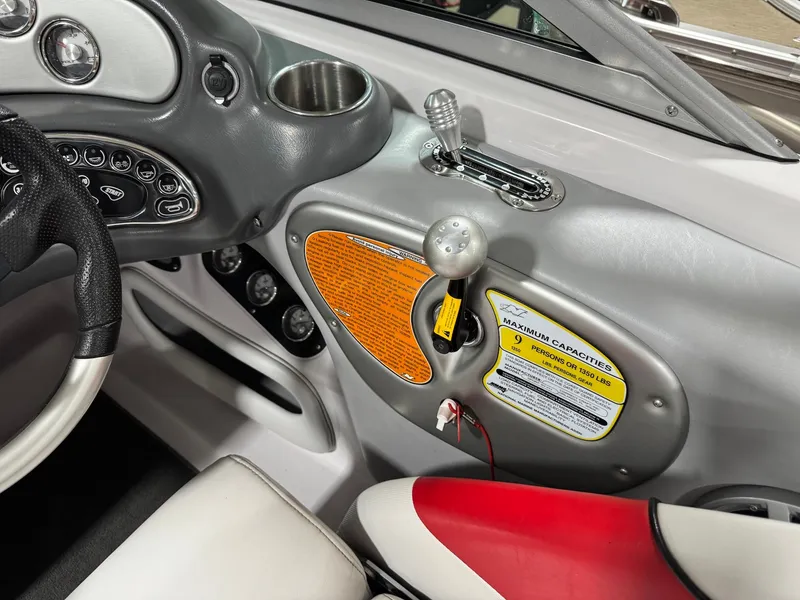 Slide: The Image of Nautique SV-211 Team 2006 - 20