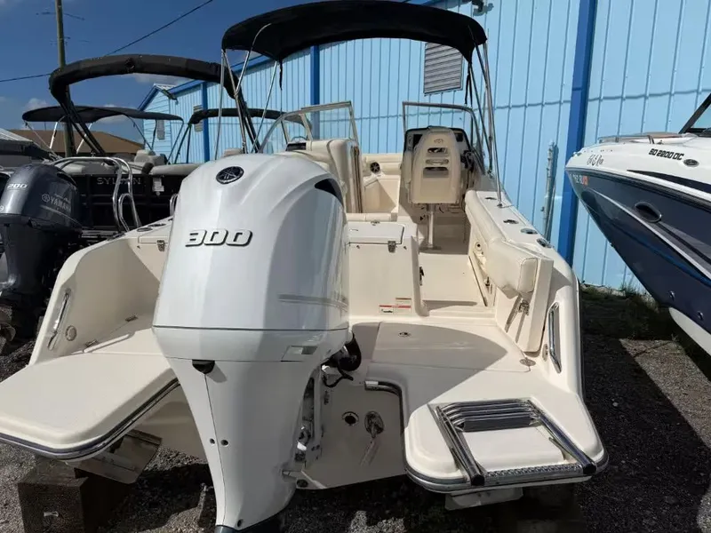 Slide: The Image of 2019 Grady-White Freedom 235 boat with 300 HP engine. - 4