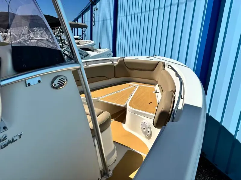 Slide: The Image of NauticStar 2102 Legacy 2018 - 12