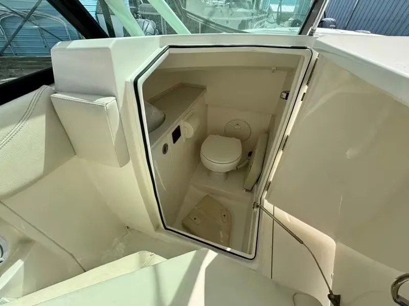 Slide: The Image of Cobia 240DC 2022 - 11