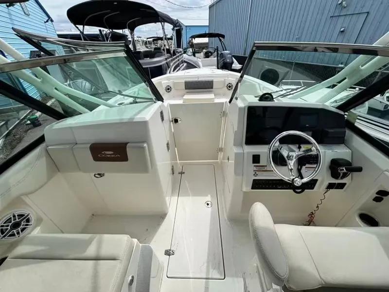 Slide: The Image of Cobia 240DC 2022 - 8