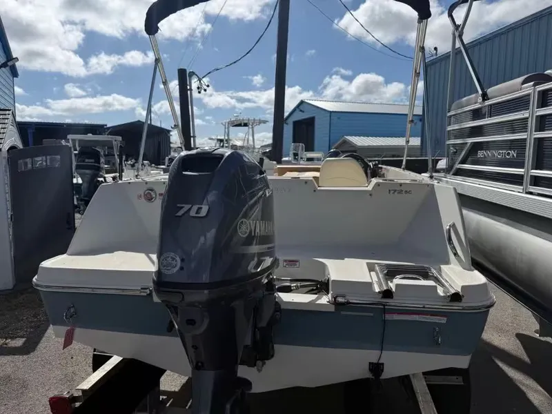 Slide: The Image of Stingray 172 SC 2021 - 3