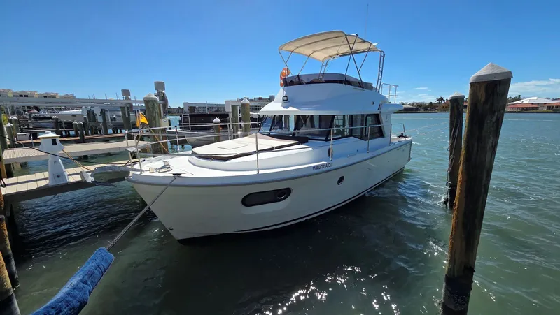 The Image of Beneteau Swift Trawler 35 2019 - 0