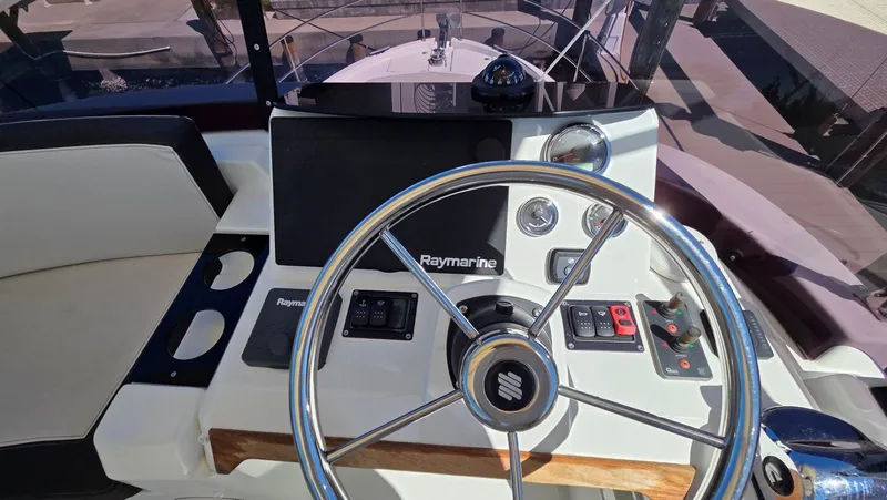 Slide: The Image of Beneteau Swift Trawler 35 2019 - 17