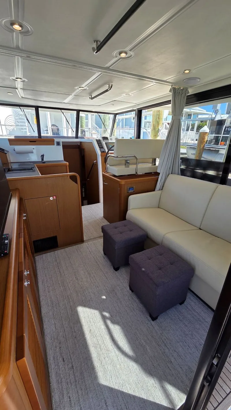 Slide: The Image of Beneteau Swift Trawler 35 2019 - 22