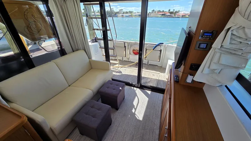 Slide: The Image of Beneteau Swift Trawler 35 2019 - 25