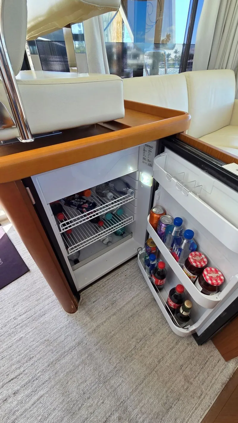 Slide: The Image of Beneteau Swift Trawler 35 2019 - 32