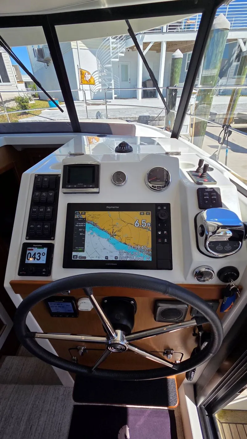 Slide: The Image of Beneteau Swift Trawler 35 2019 - 39