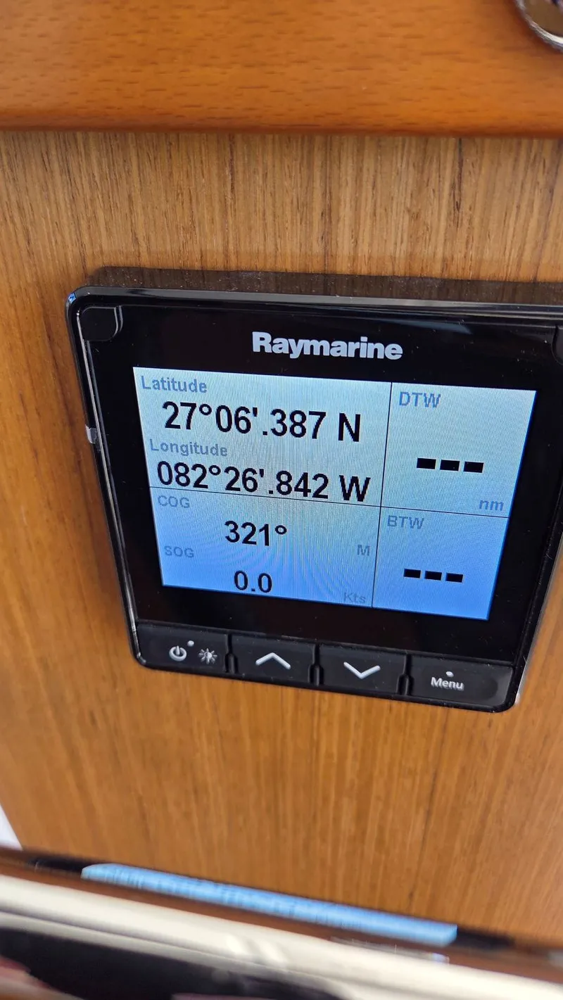 Slide: The Image of Beneteau Swift Trawler 35 2019 - 44