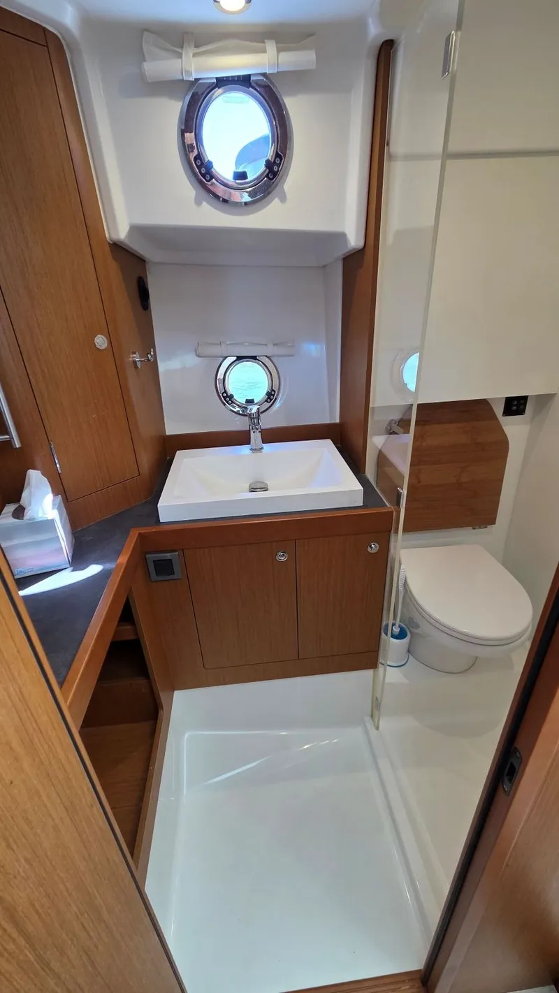 Slide: The Image of Beneteau Swift Trawler 35 2019 - 54