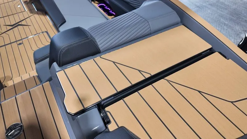 Slide: The Image of MasterCraft X24 2026 - 101