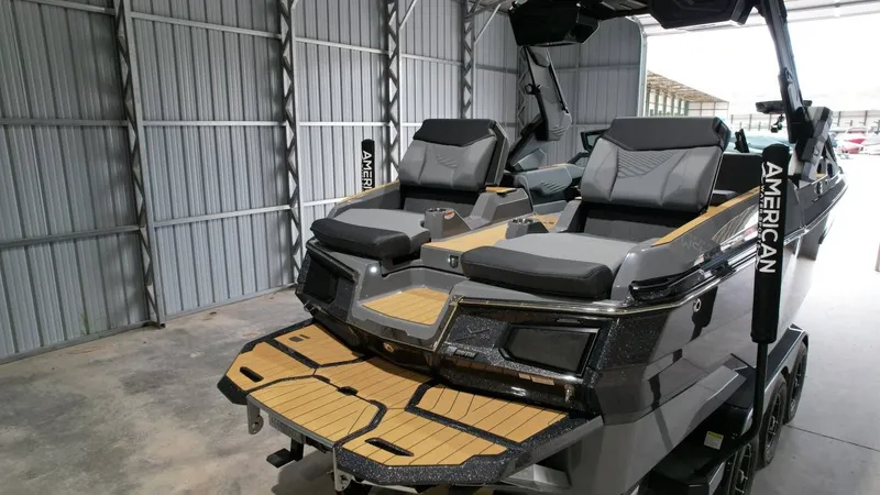 Slide: The Image of MasterCraft X24 2026 - 106