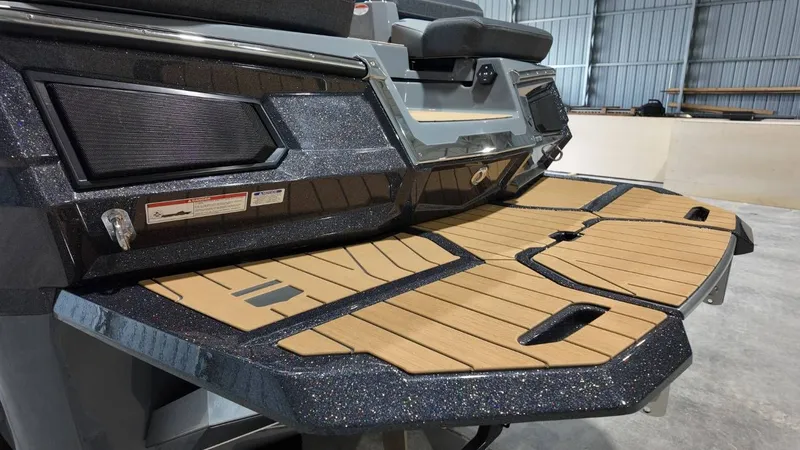 Slide: The Image of MasterCraft X24 2026 - 18