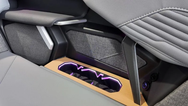 Slide: The Image of MasterCraft X24 2026 - 34