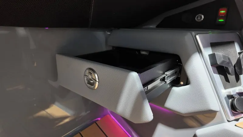 Slide: The Image of MasterCraft X24 2026 - 67