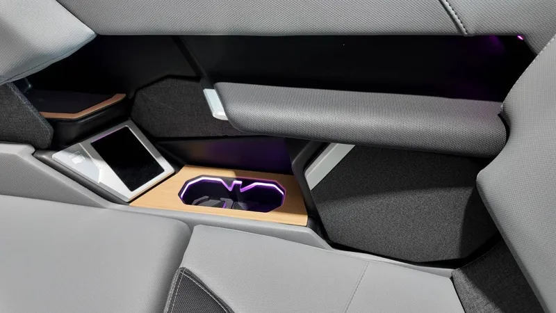 Slide: The Image of MasterCraft X24 2026 - 75